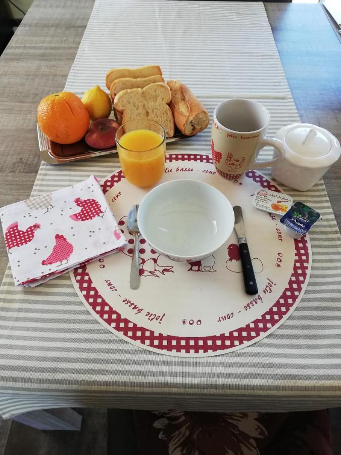 Du Coq A L'Ame Bed & Breakfast Naves  Luaran gambar